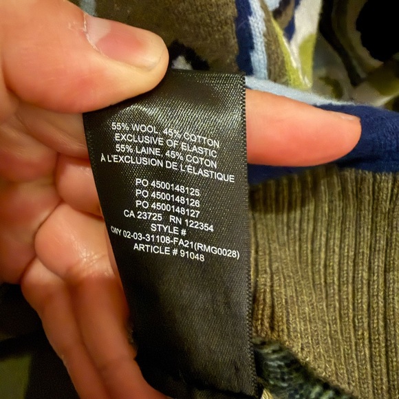 EUC Aritzia Sunday best groovy sweater - Picture 3 of 3